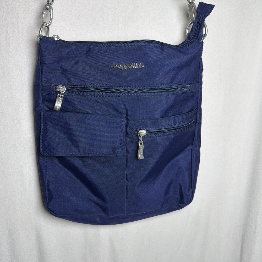baggallini Blue Solid Crossbody Bag Zip Closure Detachable Strap Pockets